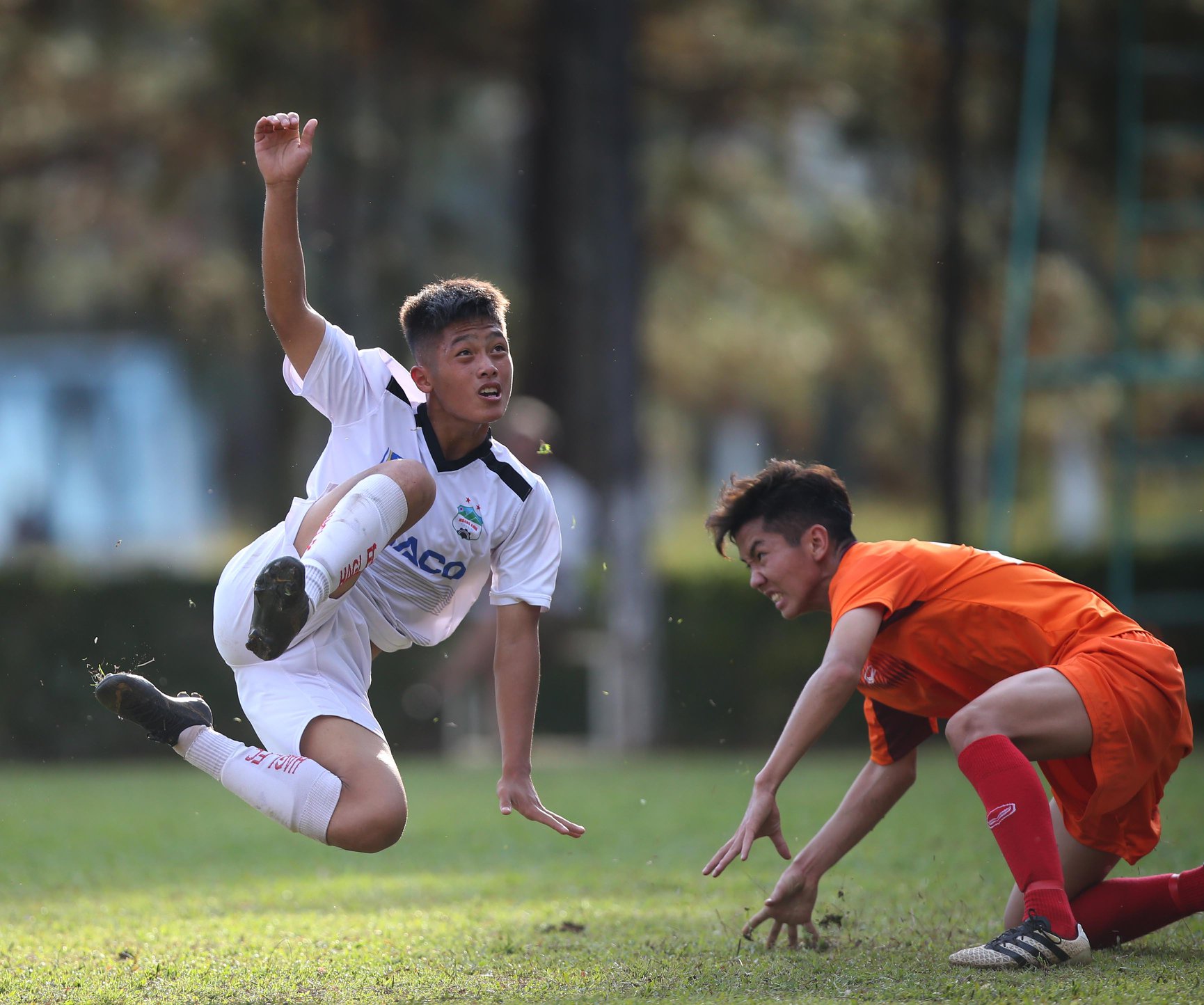 Quoc Viet scored a hat-trick against U19 Binh Dinh (photo: Minh Tran)