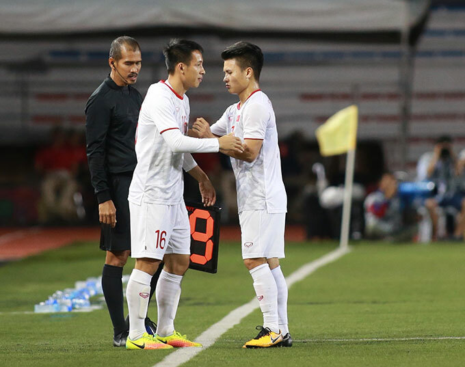 Do Hung Dung: 'I was lucky, Quang Hai deserve to win the ...