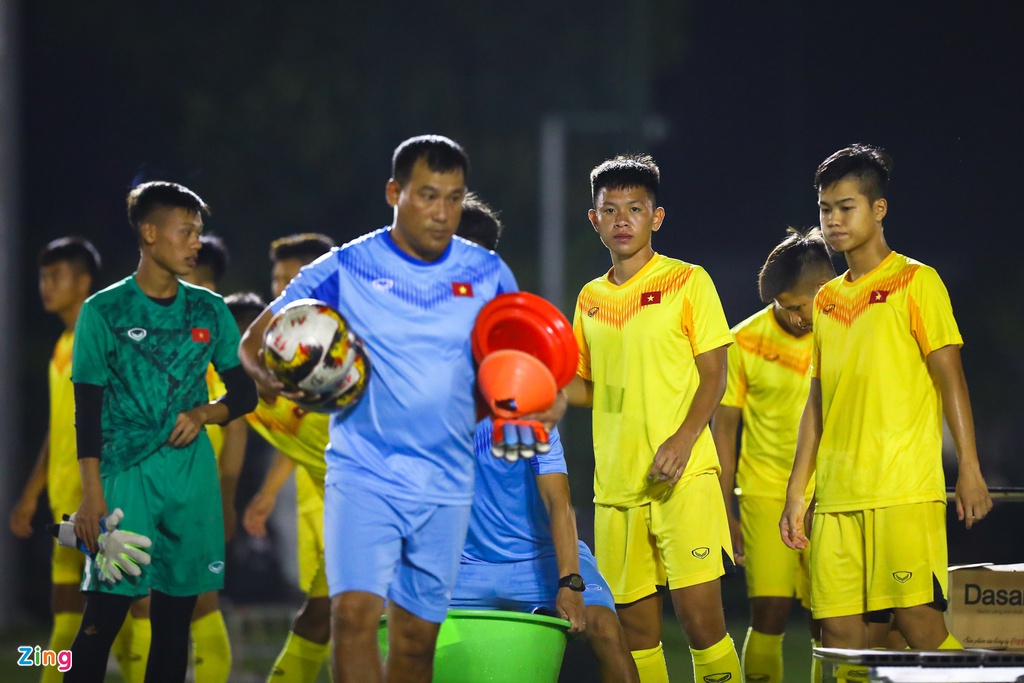 Philippe_Troussier_U19_Viet_Nam_5_zing