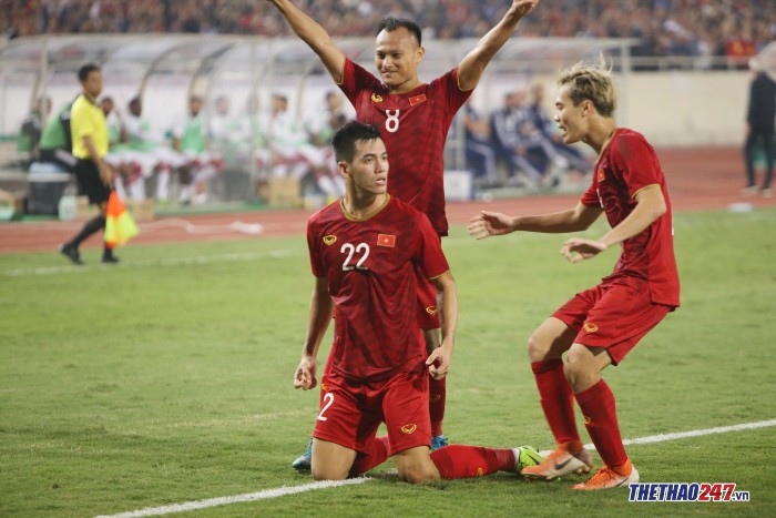 How much of the chance is Vietnam advancing to the World Cup 2022?