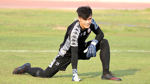 Goalkeeper Bui Tien Dung will have a chance to start the match