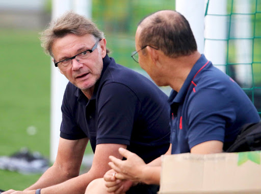 Coach Troussier is trying to find a quality local striker with Coach Park Hang-seo