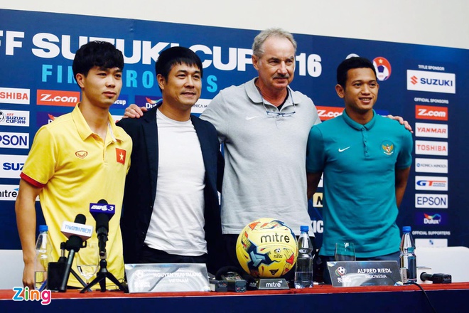 hlv alfred riedl hop bao vietnam vs indonesia tai AFF Cup 2016