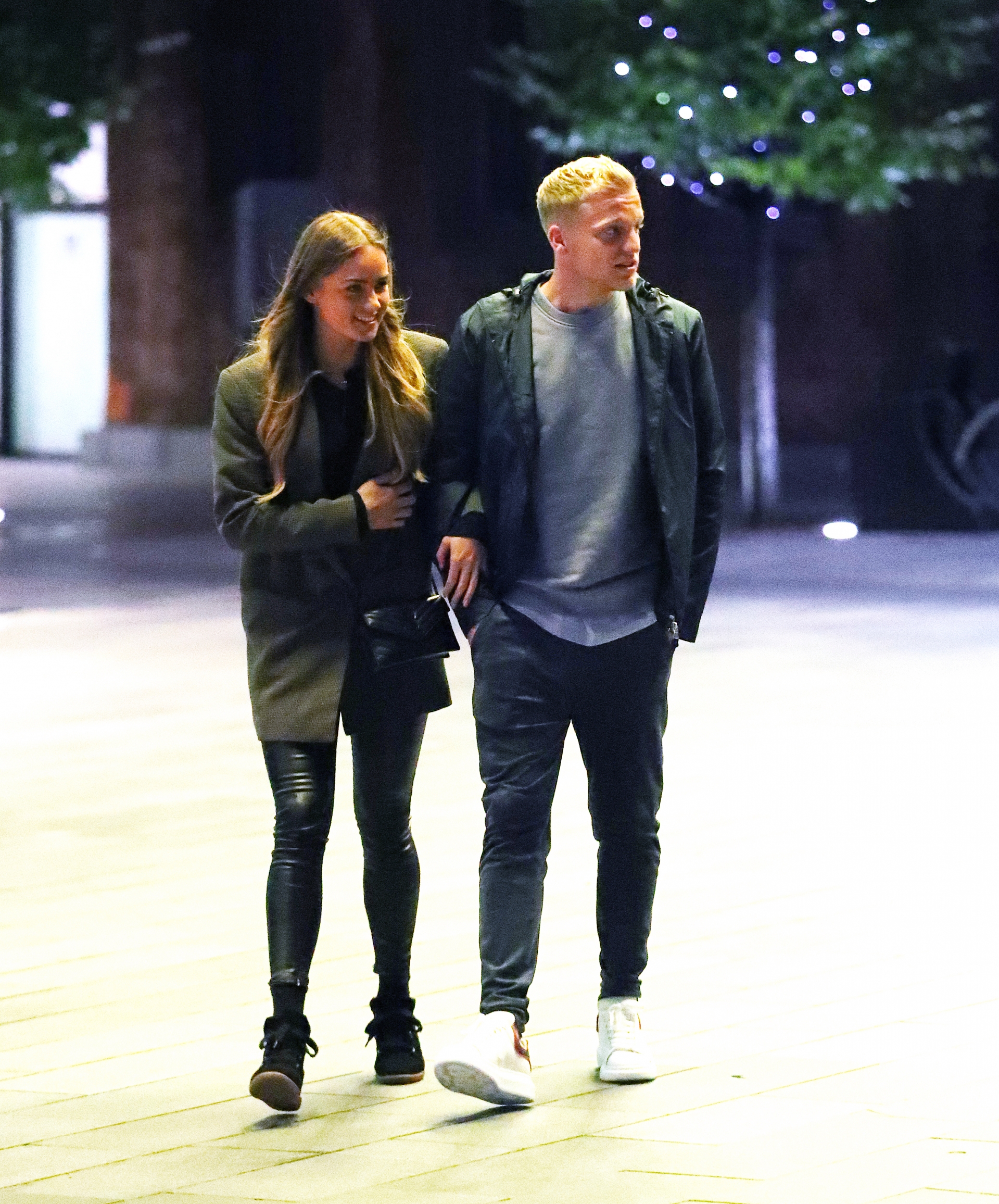 Donny van de Beek, Estelle Bergkamp, Manchester