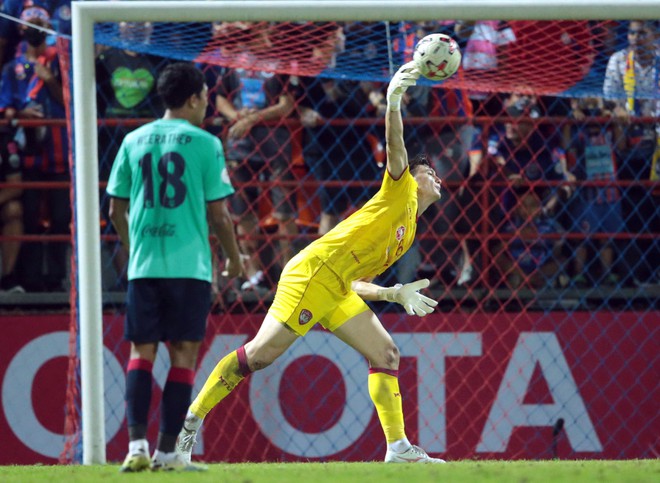 dang van lam, muangthong united, thai league