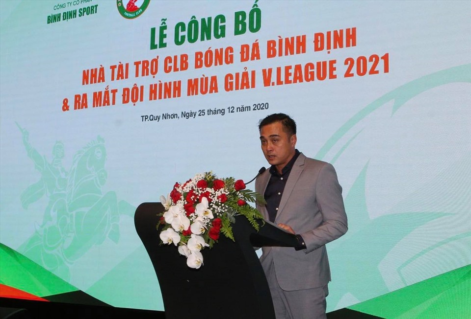 nguyen huu thang, hlv binh dinh, v league 2021