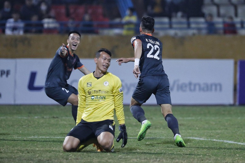 tien linh, to van vu, becamex binh duong, ha noi fc, tan truong