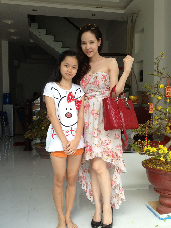 Huỳnh Anh chụp ảnh cùng siêu mẫu Ngọc Bích