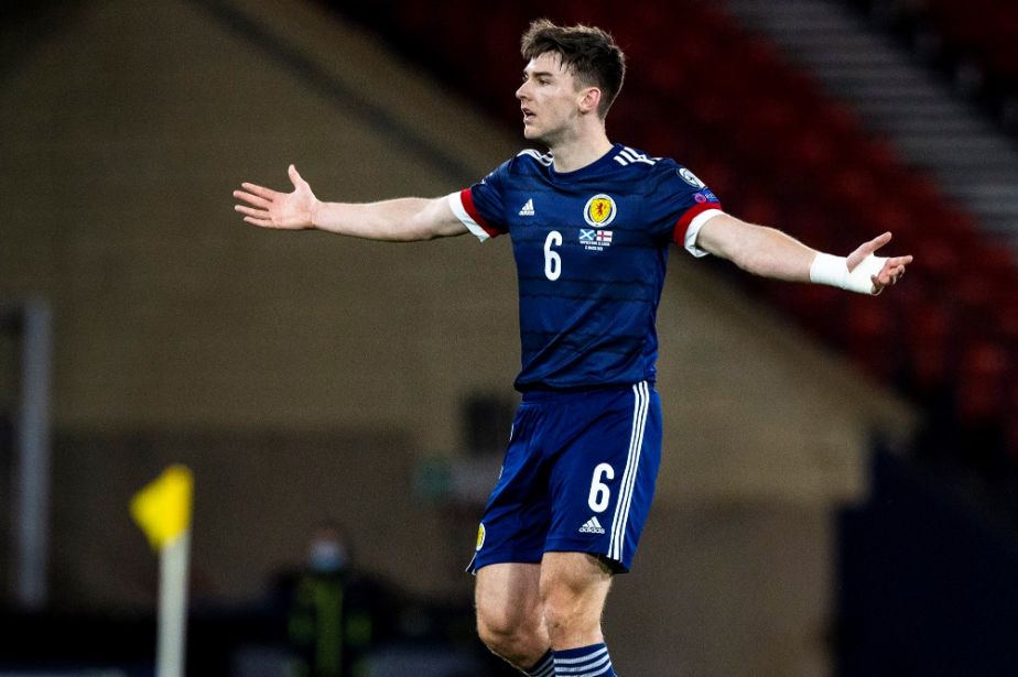 Kieran Tierney vắng mặt ở trận đấu mở màn của Scotland