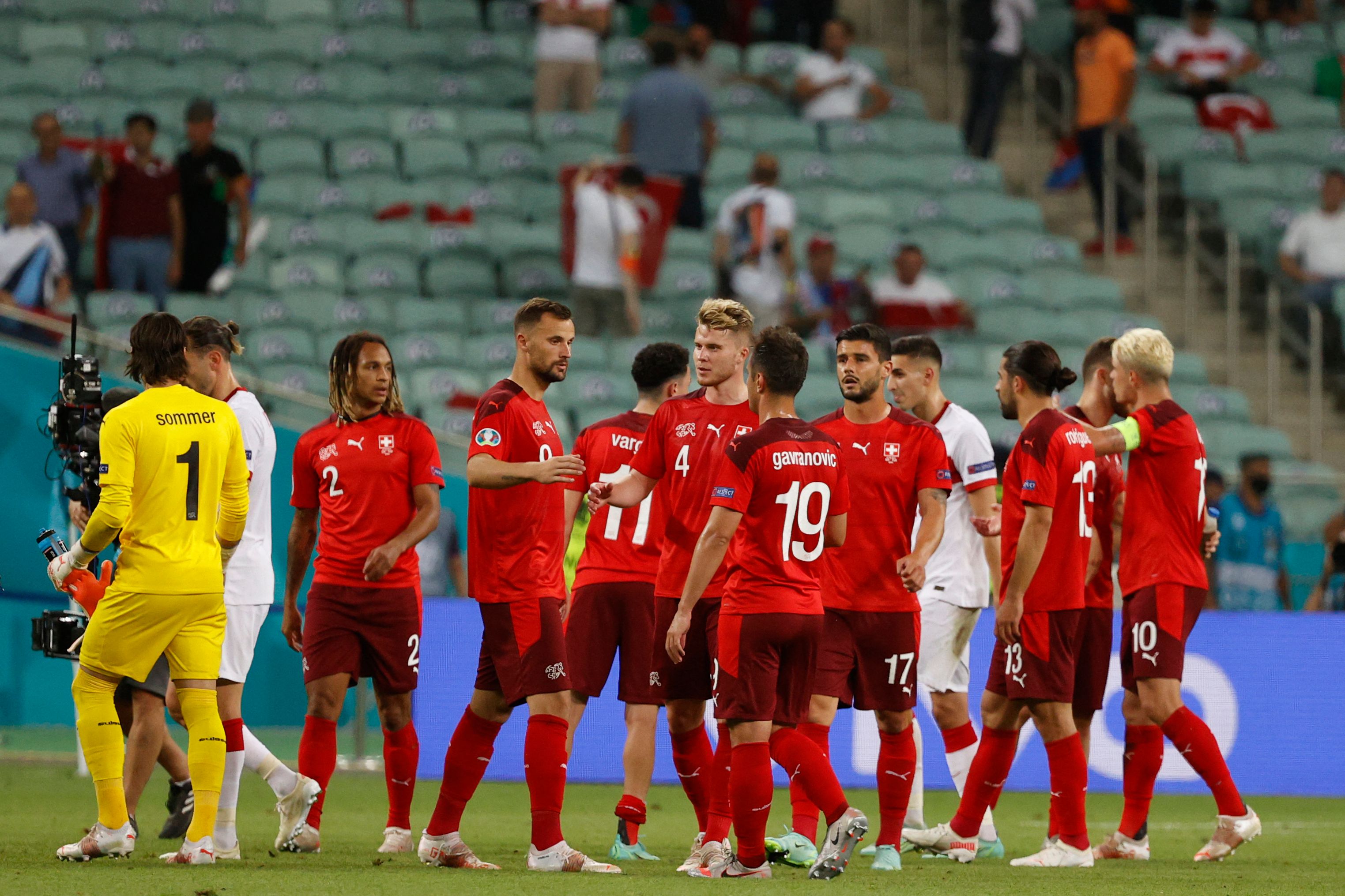 Thụy Sĩ đang có bốn điểm sau ba trận vòng bảng