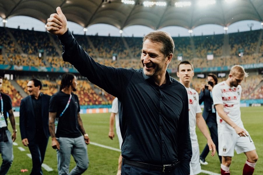 Huấn luyện viên Franco Foda tự hào sau chiến thắng trước Ukraine