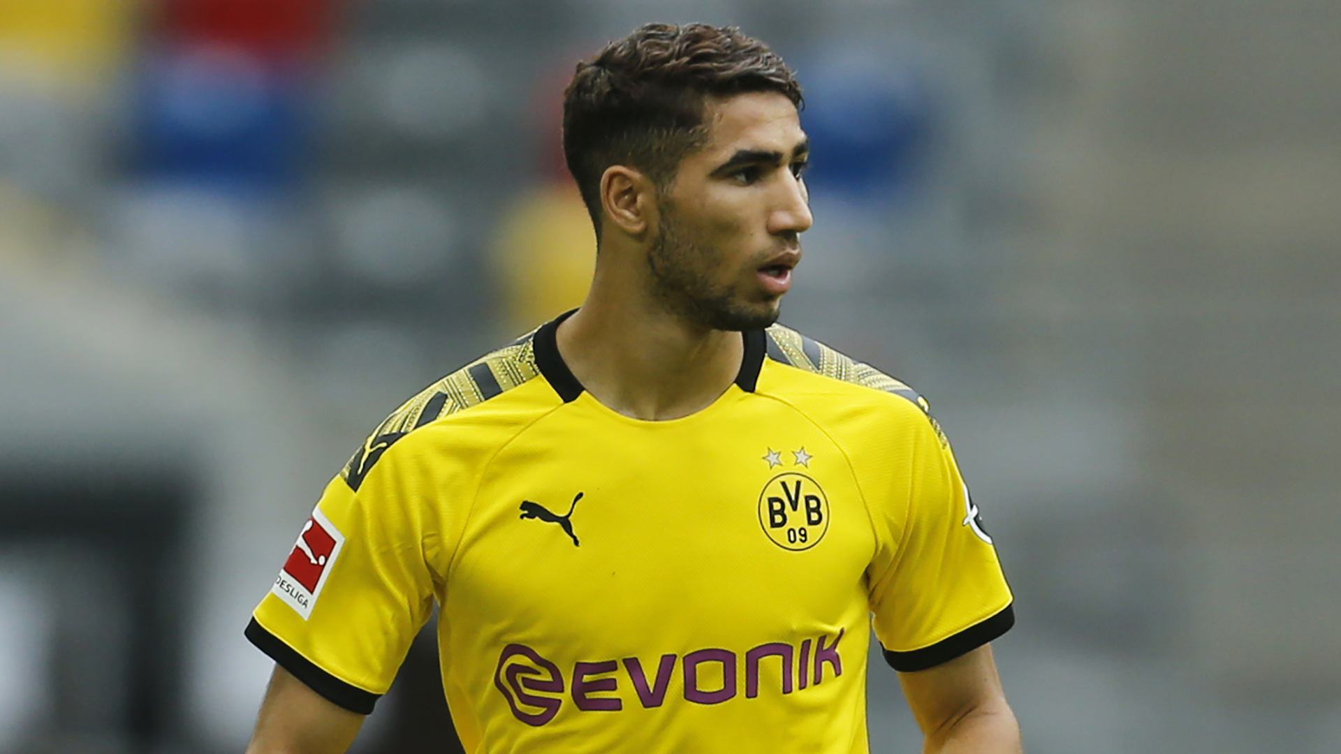 achraf-hakimi-dortmund-2019-20_16kn7lrfz2gg21c6trtp6893dt