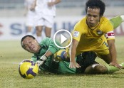VIDEO: 'Người nhện' Dương Hồng Sơn trổ tài giúp Việt Nam hạ Thái Lan tại AFF Cup 2008