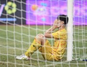 Chùm ảnh: Dàn sao U23 Thái Lan thất vọng tột cùng sau khi bị U23 Việt Nam 'xử gọn' ở trận chung kết