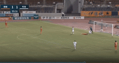 VIDEO: Thủ môn Nhật Bản mắc 2 sai lầm ngớ ngẩn trong một trận đấu