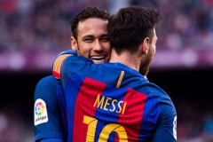 VIDEO: Cầu thủ nhí thi triển kĩ thuật như Neymar và Messi