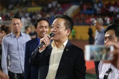 Bầu Hiển nói lời sâu sắc với các cầu thủ Hà Nội FC
