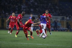 VIDEO: Bruno Cunha sắm vai người hùng, ghi bàn thắng quá dễ dàng vào lưới Thanh Hoá FC