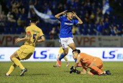 HLV Quảng Ninh: 'Nam Định chơi câu giờ cũng là điều bình thường của V League'