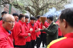 VIDEO: Uống nước nhớ nguồn, dàn tuyển thủ Việt Nam đến dâng hương tại Đền Hùng