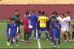 VIDEO: CLB Nam Định đá rắn khi giao hữu với đội hạng Nhất, cầu thủ ẩu đả cực căng