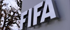 SỐC: FIFA quyết định giảm một nửa lương của cầu thủ?