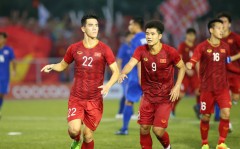 Đỗ Merlo gây bất ngờ khi chỉ ra tiền đạo hay nhất Việt Nam hiện tại