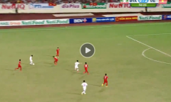 VIDEO: Công Phượng kiến tạo 'không cần nhìn' cho Văn Toàn phá lưới U19 Myanmar
