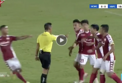VIDEO: Những quyết định gây tranh cãi nảy lửa của trọng tài ở vòng 11 V-League