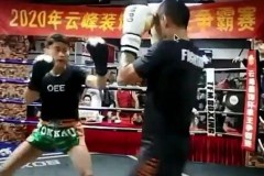 VIDEO: Thách thức cao thủ Kickboxing, võ sư Thái cực quyền nhận cái kết đắng