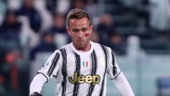 VIDEO: Sai lầm ngớ ngẩn của tiền vệ 1300 Tỷ VNĐ khiến Juventus thua sốc