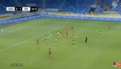 VIDEO: Màn solo đẳng cấp thế giới của Hoàng Đức trước rừng cầu thủ Malaysia