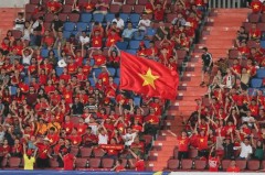 Tự hào với sắc đỏ phủ kín sân của CĐV Việt Nam khiến bạn bè quốc tế ngưỡng mộ