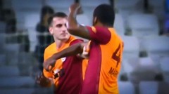 VIDEO: Cầu thủ ở giải Thổ Nhĩ Kỳ nhận thẻ đỏ vì...đánh nhau với đồng đội