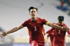 Thủ quân Quế Ngọc Hải trở thành cầu thủ Việt Nam duy nhất vinh dự lọt vào đội hình vĩ đại nhất lịch sử AFF Cup