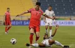 AFC công bố những cầu thủ hay nhất hai lượt trận tháng 11 VL World Cup: Sạch bóng ĐT Việt Nam