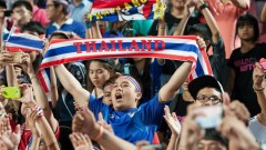 CĐV Thái Lan và Campuchia được 'thả cửa' tại Singapore, hứa hẹn tiếp lửa cuồng nhiệt cho đội nhà tại AFF Cup 2020