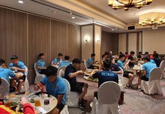 ĐT Việt Nam ăn cơm hộp tại khách sạn 4 sao trong quá trình dự AFF Cup 2020
