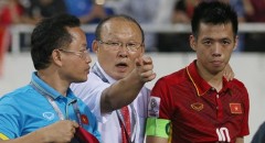 NÓNG: Danh sách triệu tập 30 cầu thủ ĐT Việt Nam gặp Australia, thầy Park tạo bất ngờ lớn