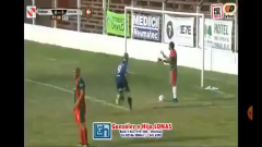 VIDEO: Mải cãi nhau, thủ môn để đối phương cướp bóng trắng trợn rồi ghi bàn