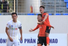 VIDEO: 'Di Maria Việt Nam' cứa lòng siêu đẳng cấp khiến thủ thành Hà Nội FC chỉ biết đứng nhìn