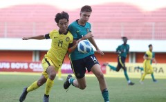 CĐV Malaysia than trách: 'Úc chơi khăm Malaysia bằng cách kéo đội nhà về nước với họ'