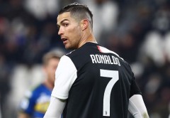 Man City liên hệ với Ronaldo, từ bỏ thương vụ Harry Kane?