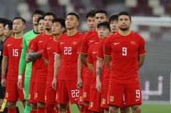 Trước viễn cảnh thất bại, phóng viên Trung lo sợ 'cả nền bóng đá Trung Quốc sẽ sụp đổ dưới tay Việt Nam'
