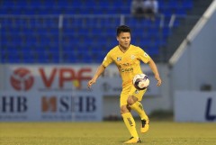 Pau FC có động thái bất ngờ, cơ hội ra sân của Quang Hải bị 'đe dọa'?