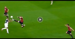 VIDEO: Cú kung-fu làm lu mờ cả Ronaldo trong ngày bóng đá Ý trở lại