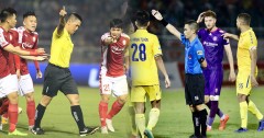 5 trận đấu trọng tài tự biến mình thành tâm điểm tại V.League 2020, Nam Định 3 lần làm nạn nhân