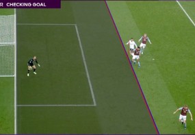 Arsène Wenger thúc giục thay đổi luật việt vị Arsène Wenger thúc giục thay đổi luật việt vị