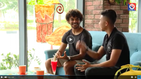 VIDEO: Ngôi sao Bình Dương dạy đồng đội ngoại binh nói tiếng Việt VIDEO: Ngôi sao Bình Dương dạy đồng đội ngoại binh nói tiếng Việt