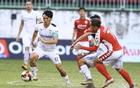 Thi đấu thăng hoa, HAGL nhấn chìm TPHCM trong chiều mưa Pleiku Thi đấu thăng hoa, HAGL nhấn chìm TPHCM trong chiều mưa Pleiku